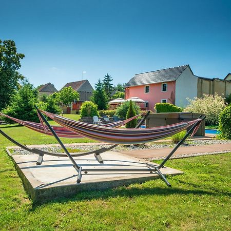 Statek U Dubu Hotel Svojetin Bagian luar foto