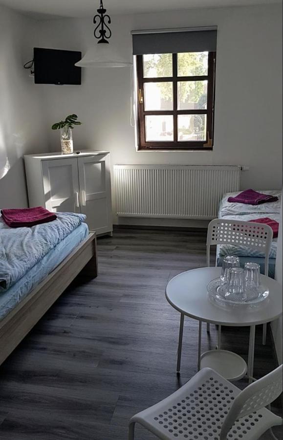 Statek U Dubu Hotel Svojetin Bagian luar foto