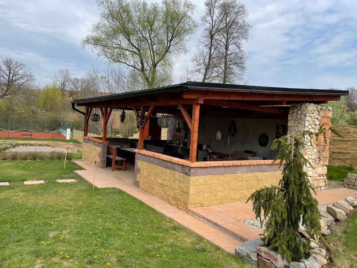 Statek U Dubu Hotel Svojetin Bagian luar foto