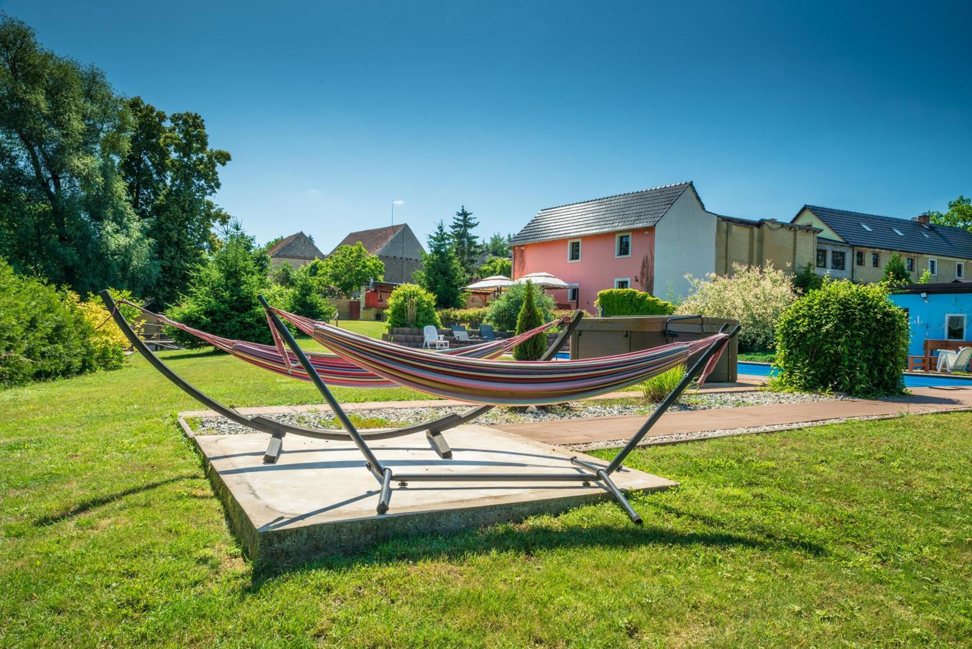 Statek U Dubu Hotel Svojetin Bagian luar foto